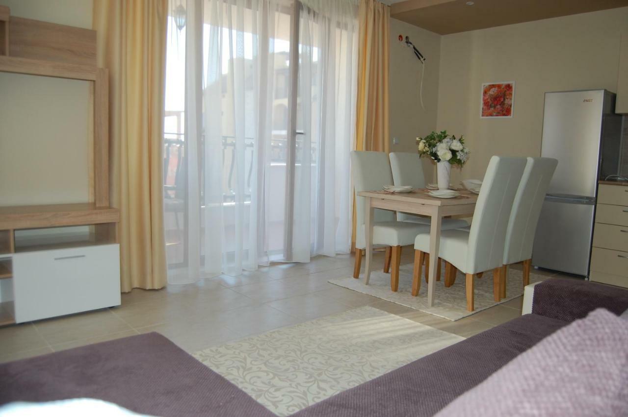 Sanisidro-Marina Park Apartment Sveti Vlas Extérieur photo